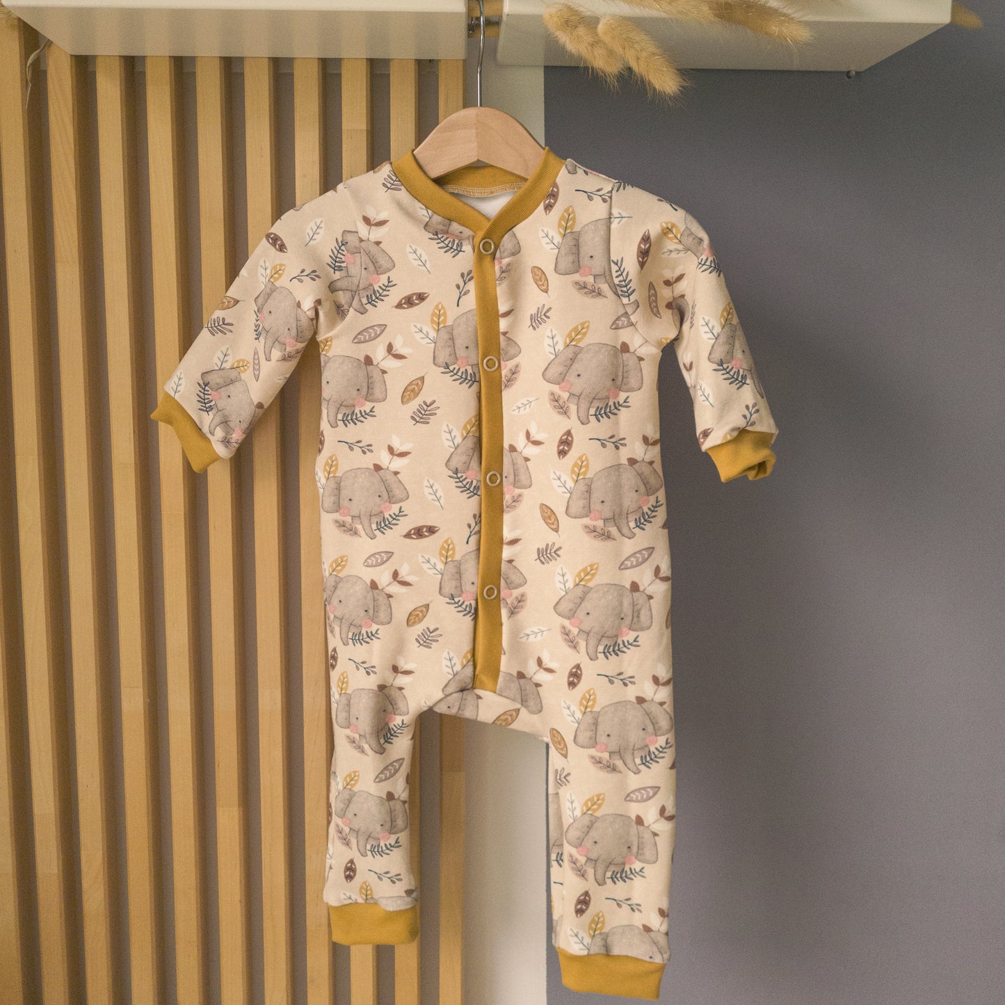 Strampler Elefanten