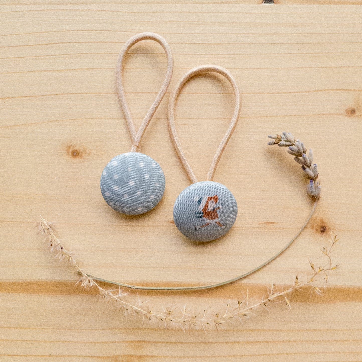 Haargummis Eisläuferin & Schneeflocken